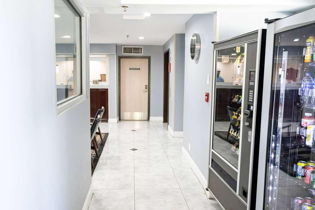 Отель Baymont By Wyndham College Park Atlanta Airport South Удобства фото