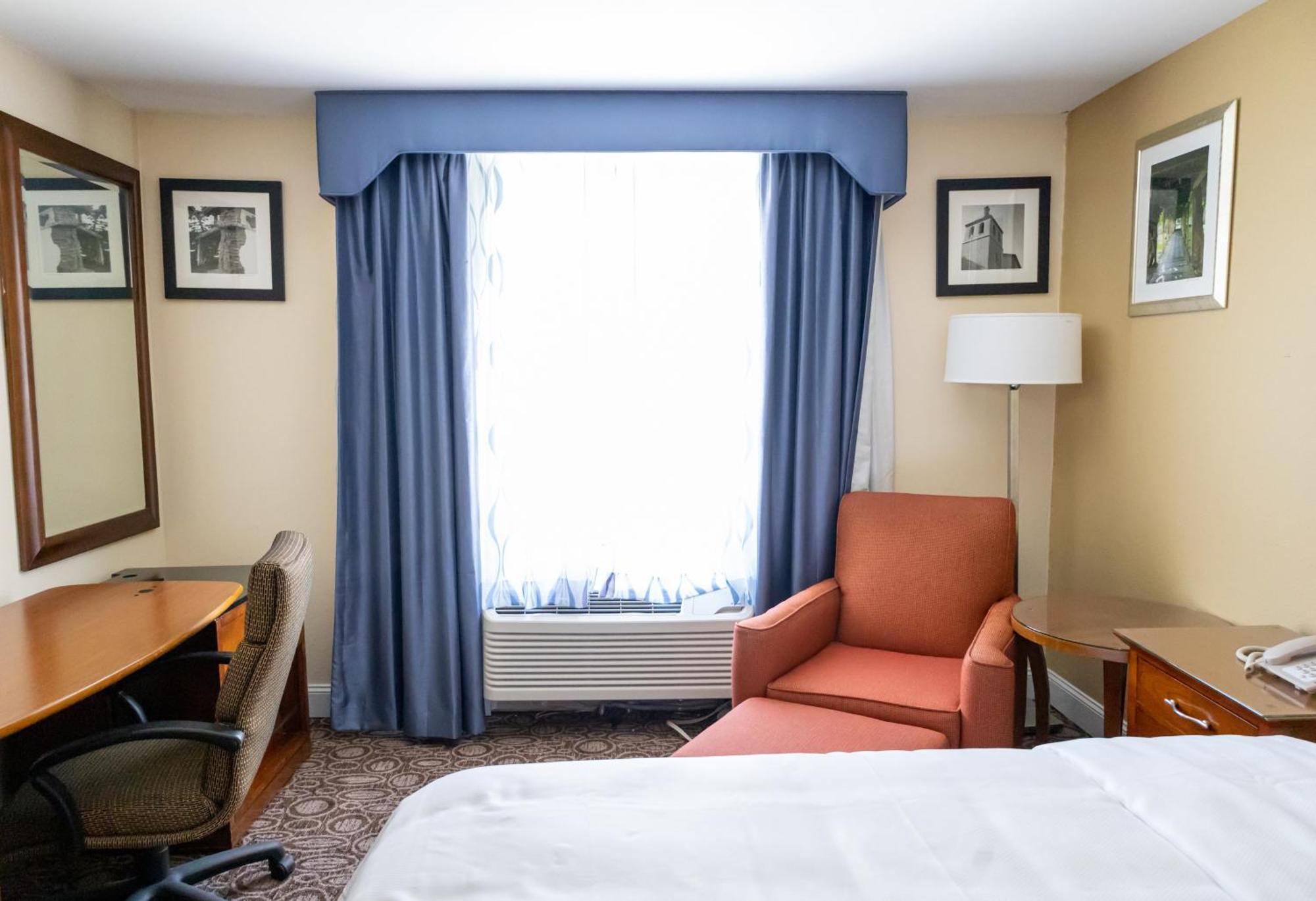 Отель Baymont By Wyndham College Park Atlanta Airport South Экстерьер фото